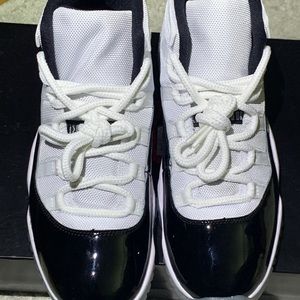 Jordan 11s concord #45 brand new dead stock size 8.5 no trades